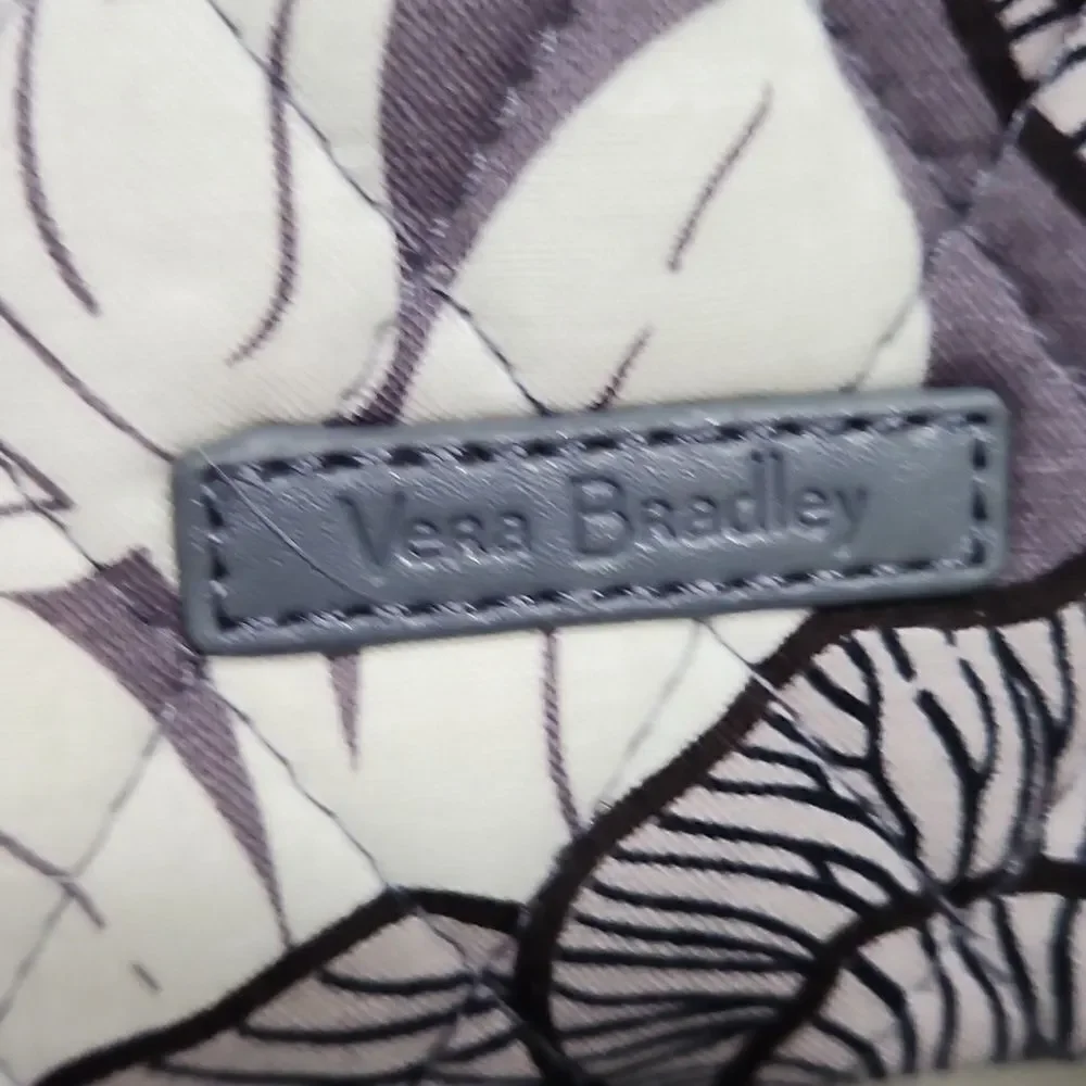 NWOT Vera Bradley RFID Floral Moon Trifold Quilted Wallet - Picture 7 of 7